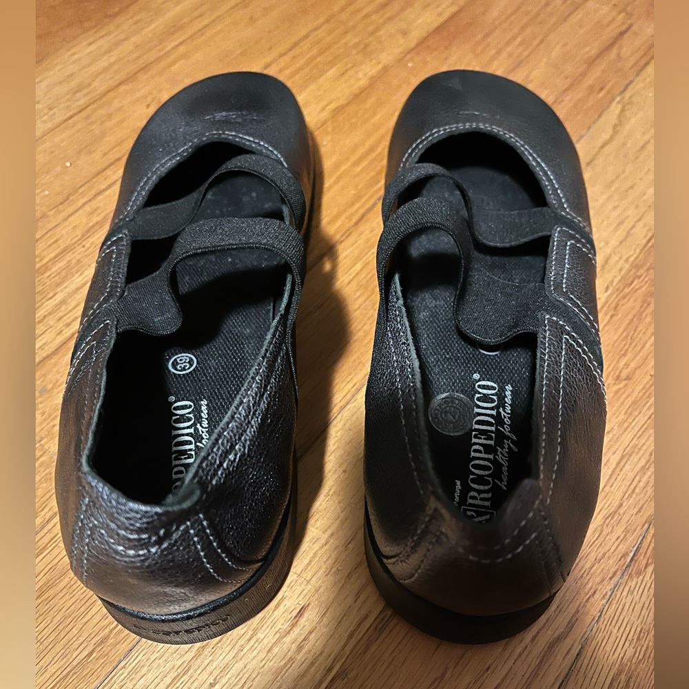 Arcopedico Women’s Shoe